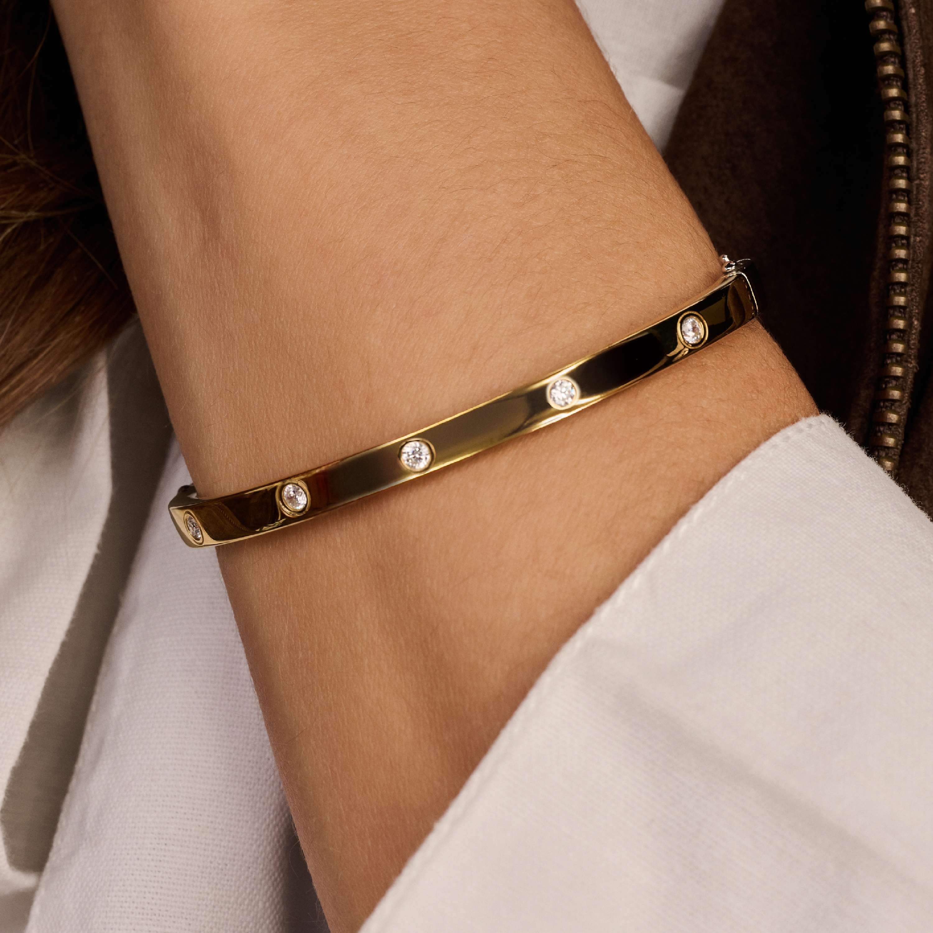 Classic Zirkonia Bangle - Image 7