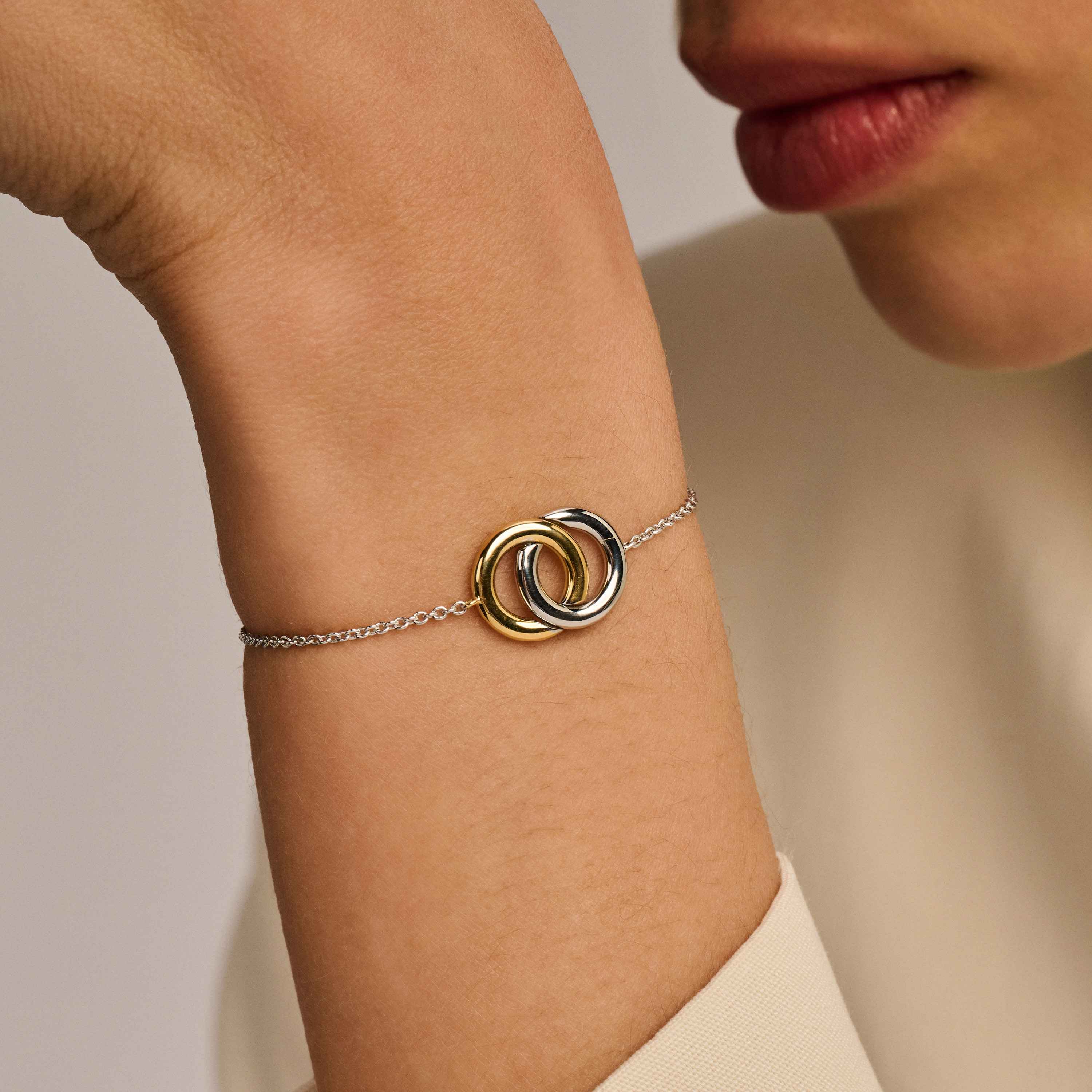 Forever Connected Bicolor Armband - Image 5