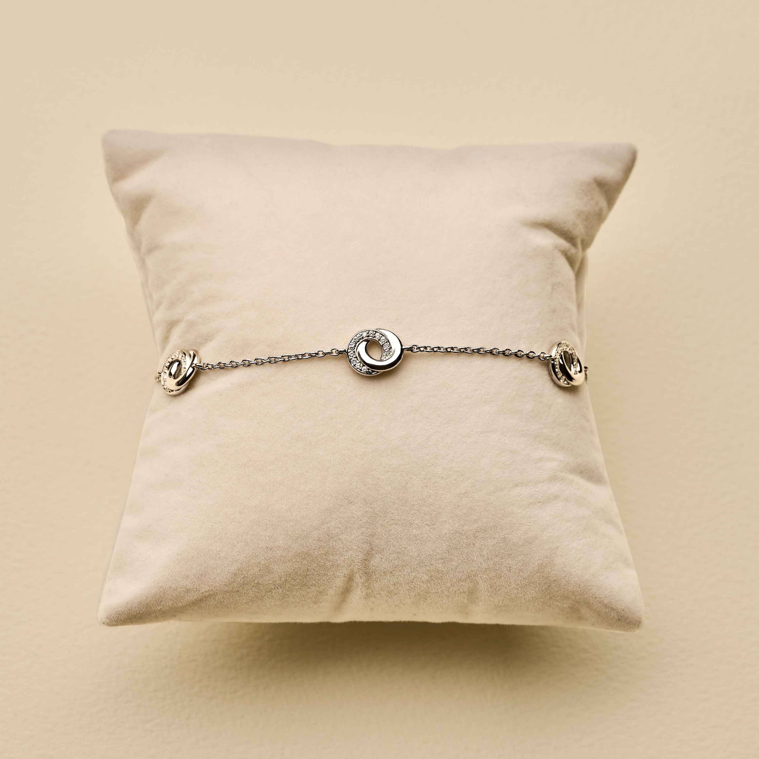 Forever Connected Armband - Image 9