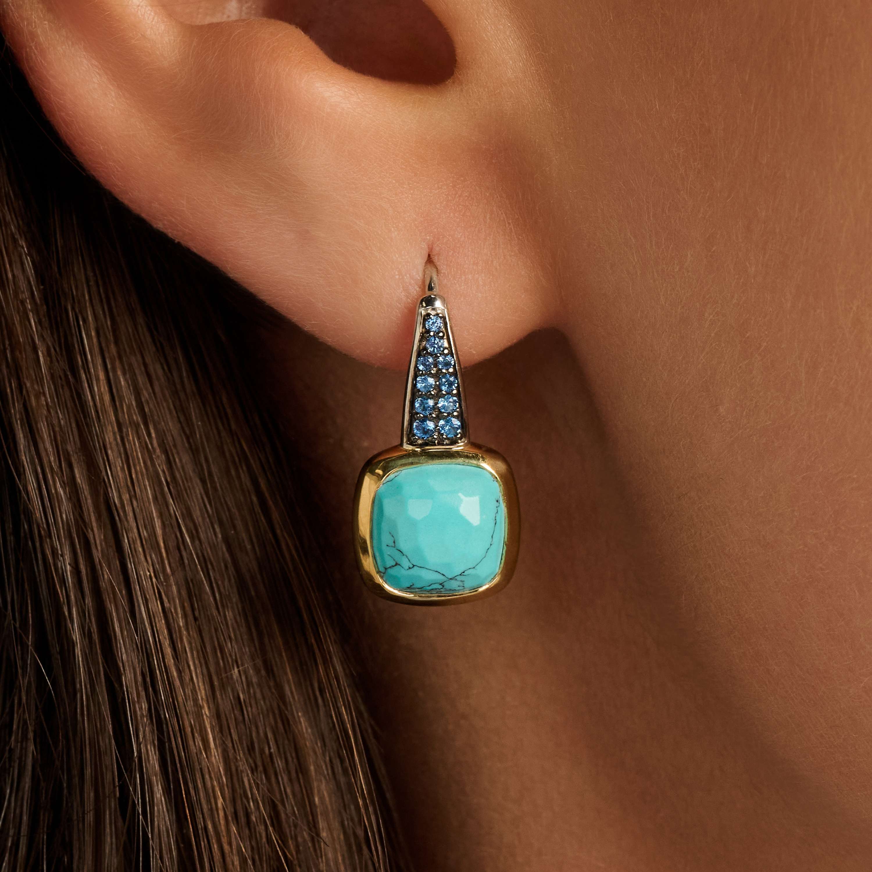 Turqoise Zirkonia Cushion Hoops - Image 7