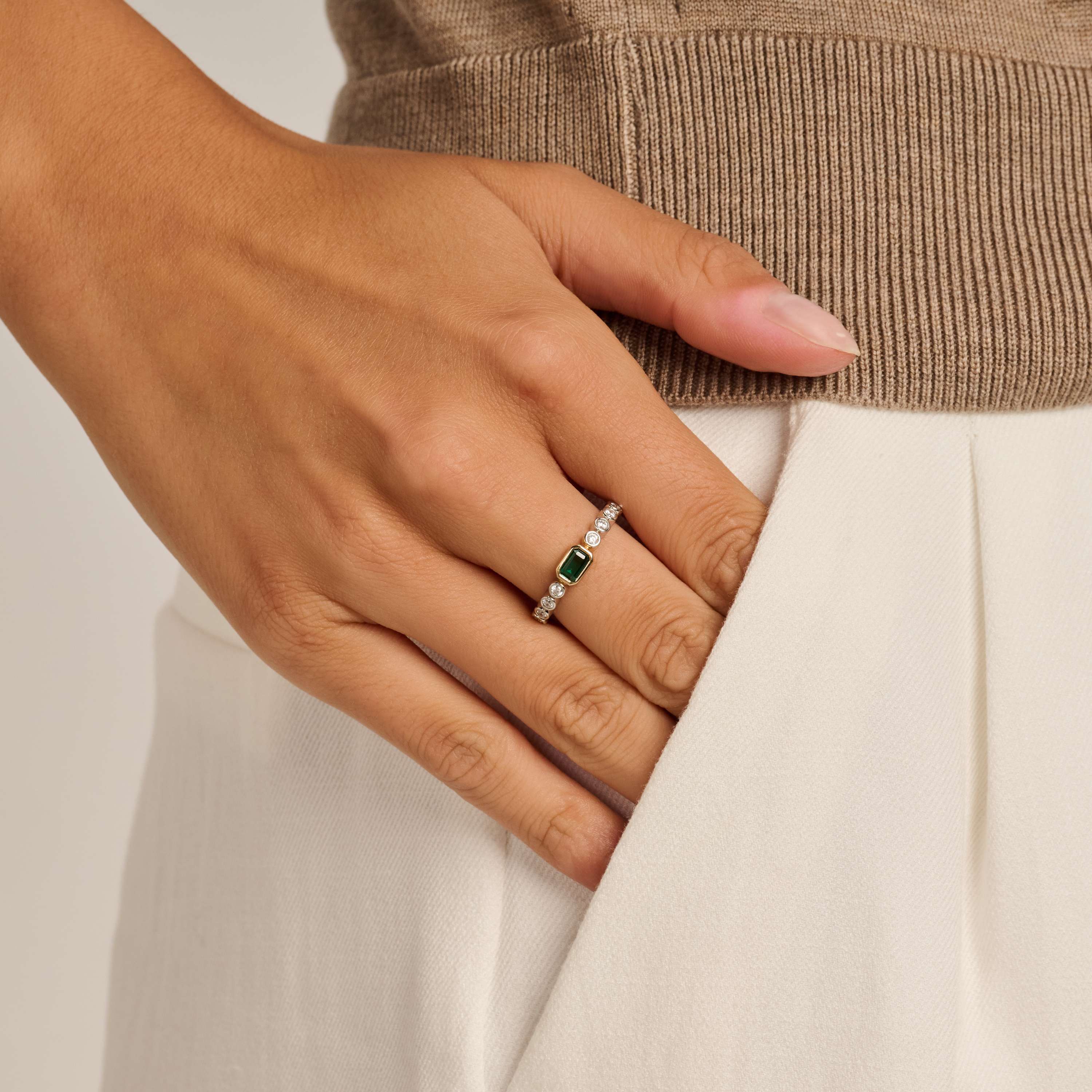 Baguette Tennis Ring met Smaragdgroen - Image 8