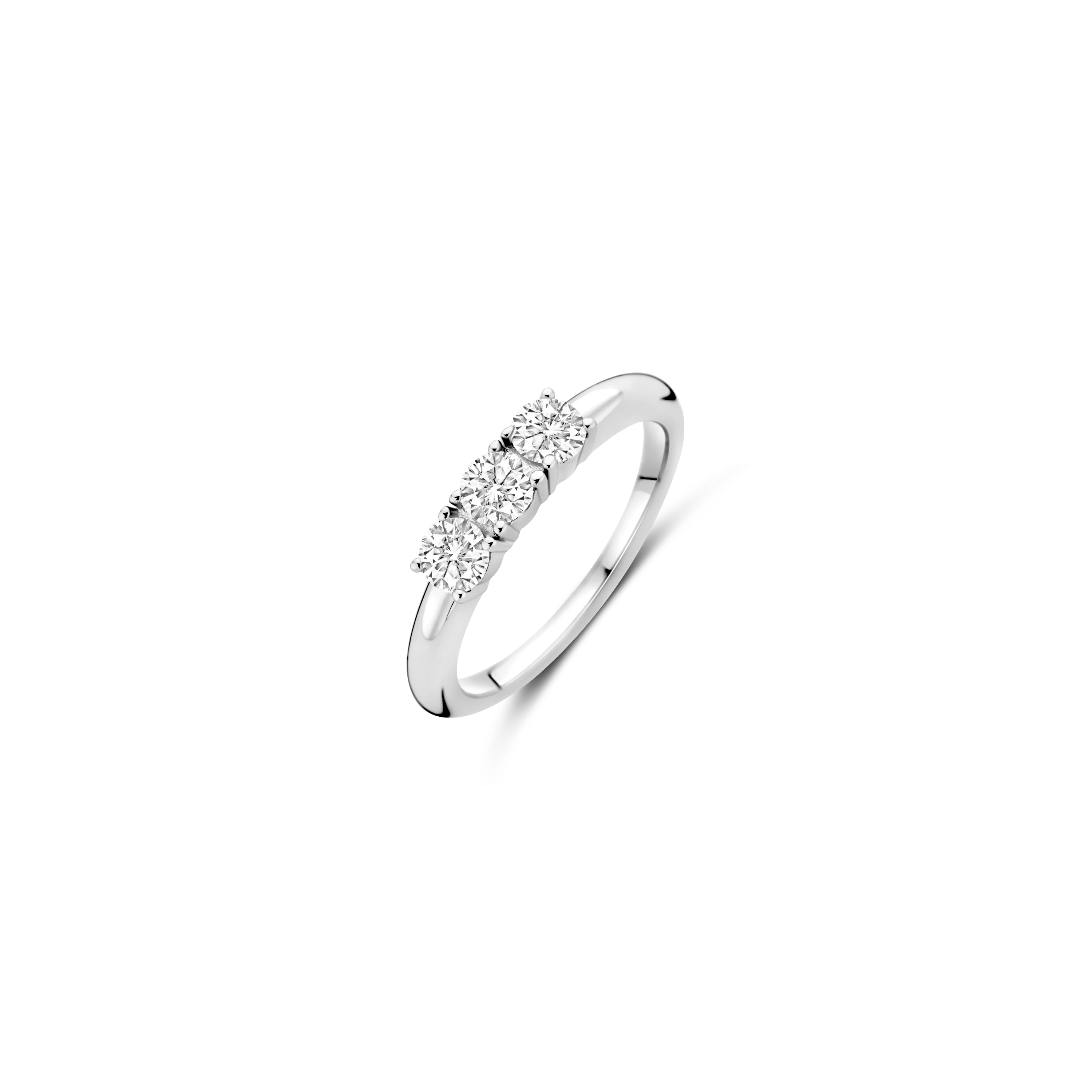 Classic Triple Zirkonia Ring