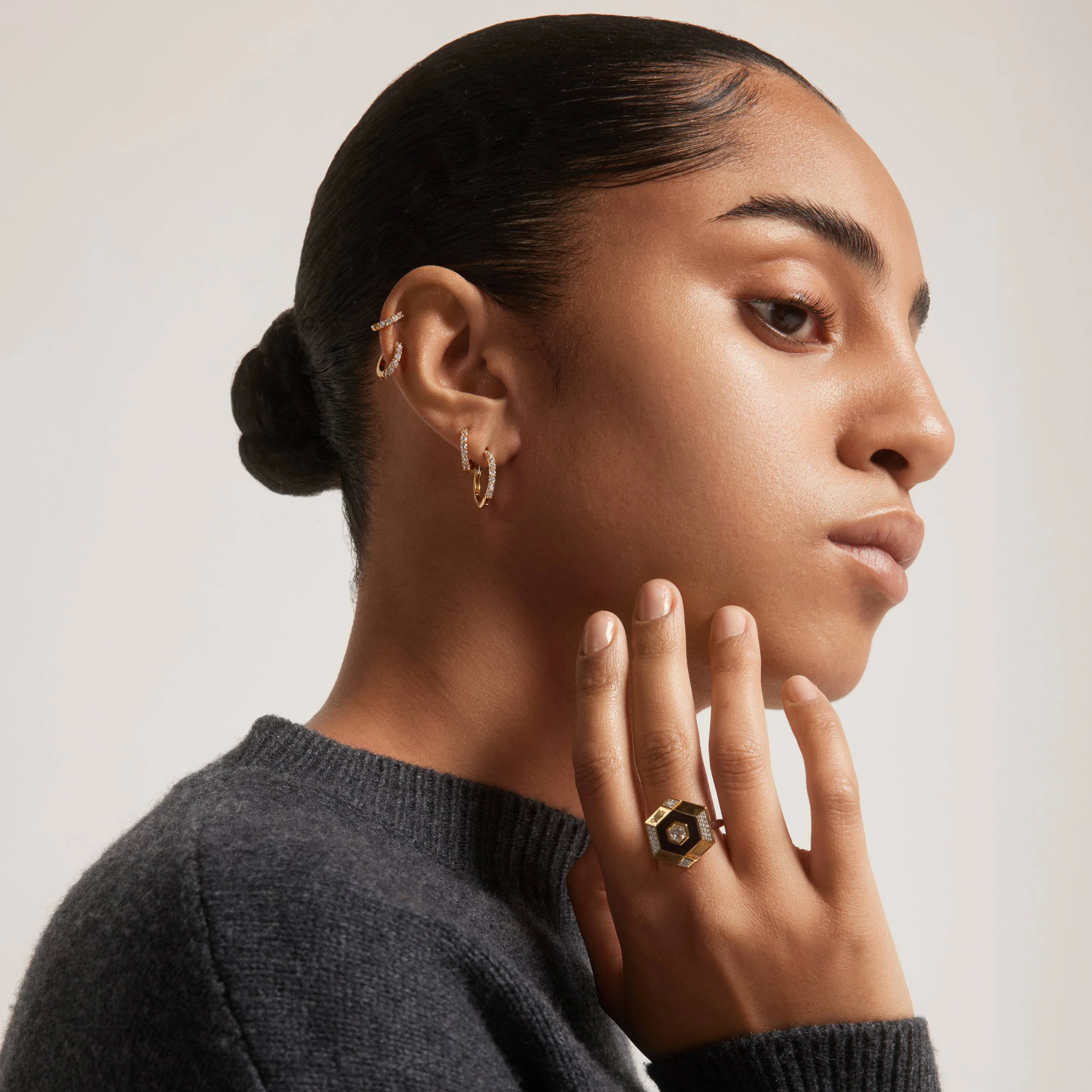 Vintage Signet Ring - Image 5
