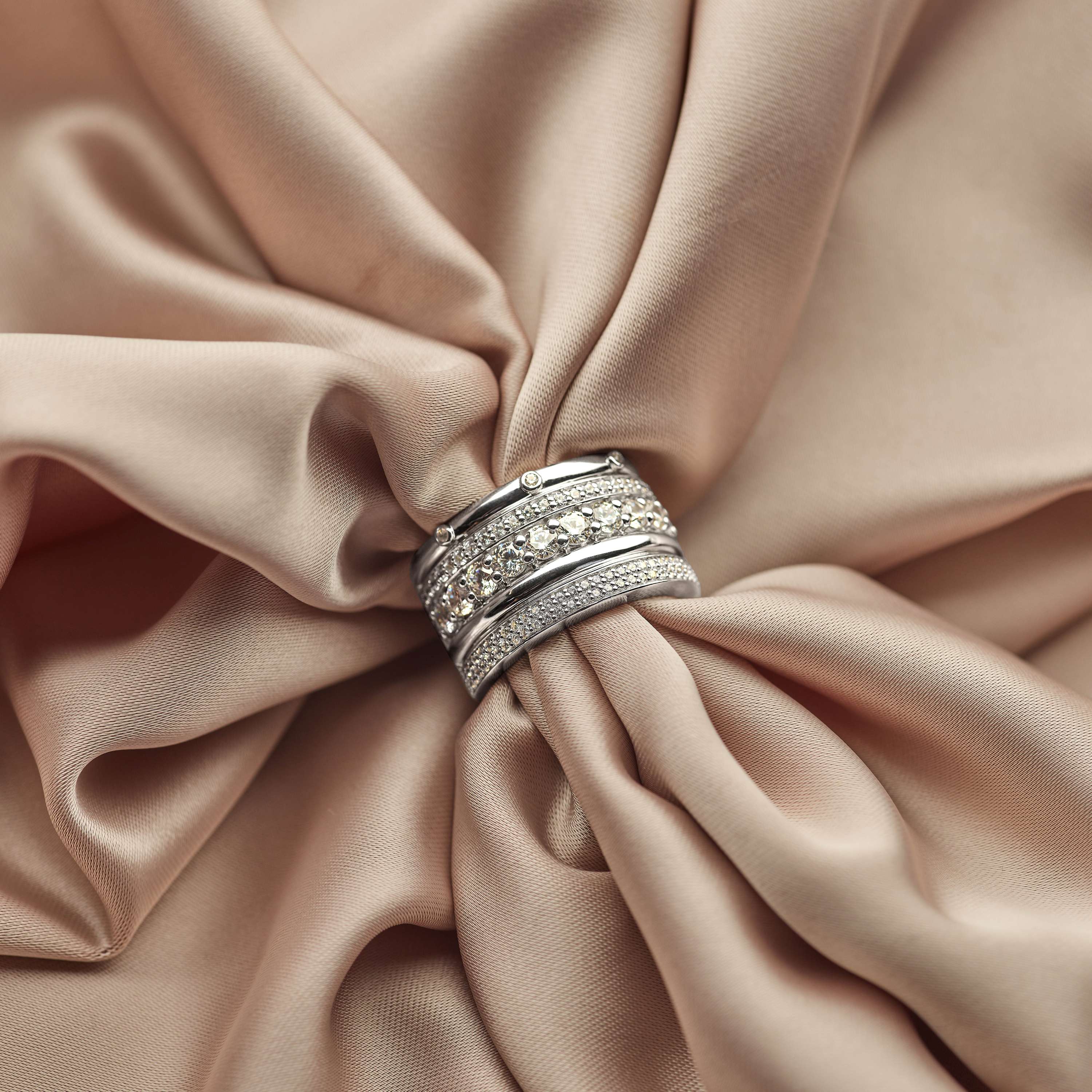 Classic Layered Zirkonia Ring - L model - Image 10