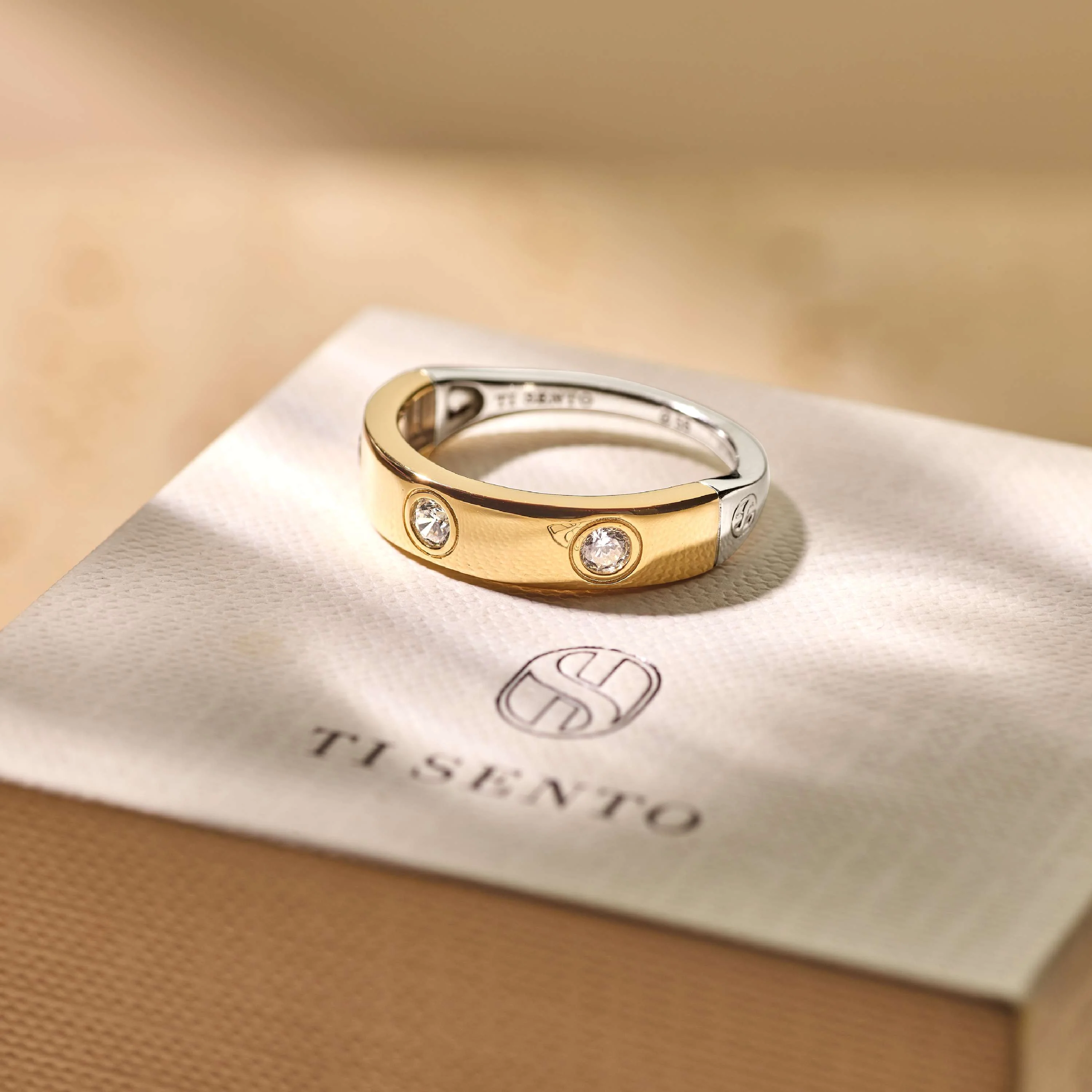 Classic Zirkonia Ring - Image 8